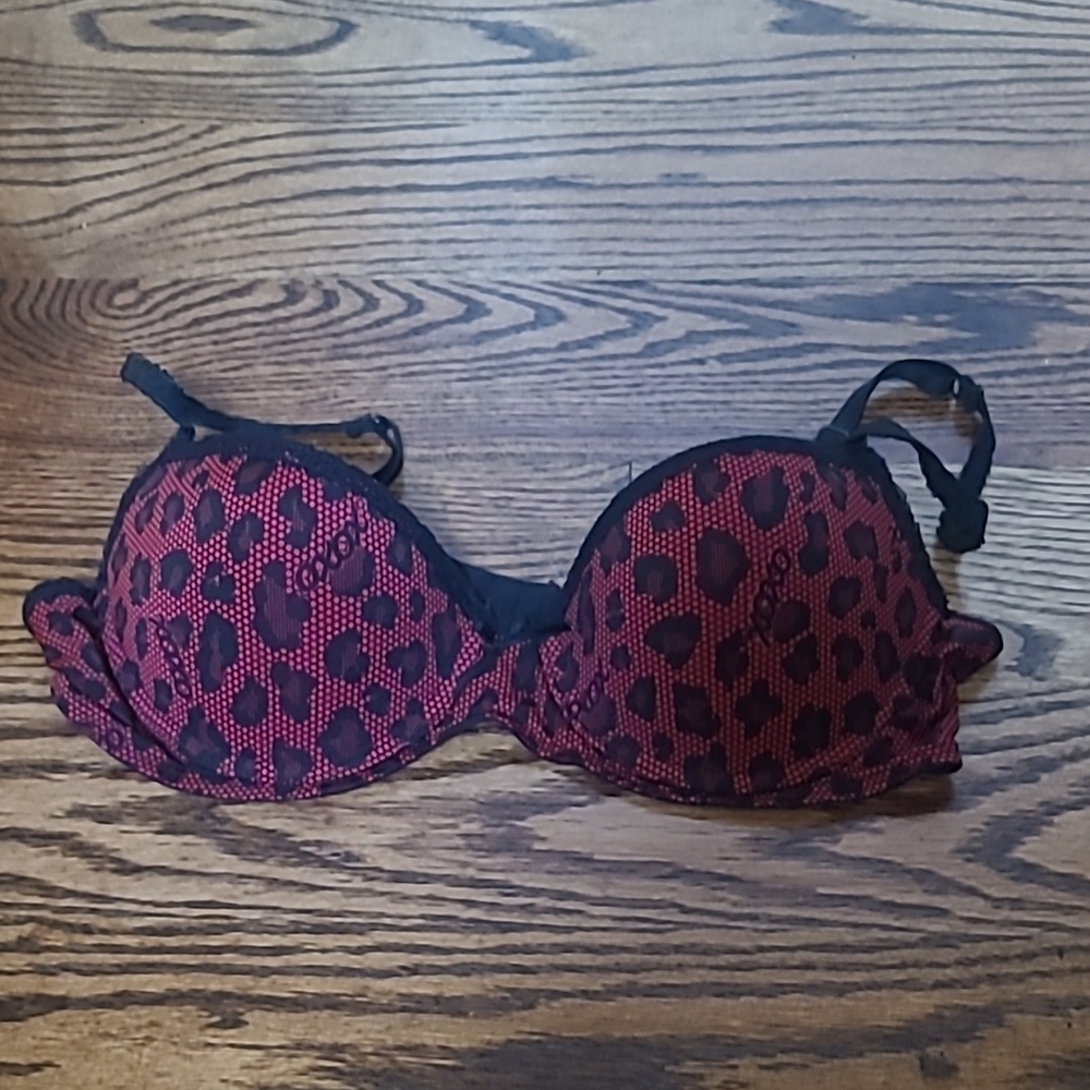 NWOT! Sexy red and black cheetah print bra XOXO 34B